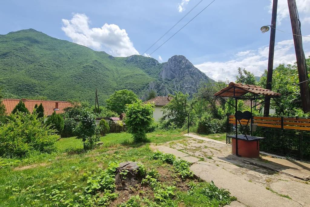 Ilis House Matka Villa Skopje Exteriör bild